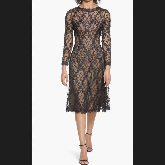 NWOT Tadashi Shoji Long Sleeve Lace Cocktail Dress in Black/Nude - Picture 9 of 9